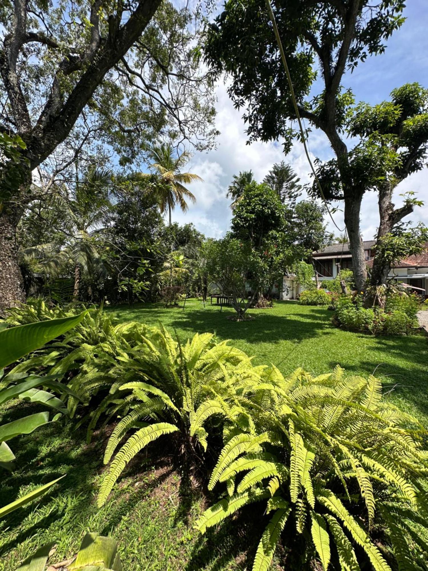 Mango Tree Villa Unawatuna Exteriör bild
